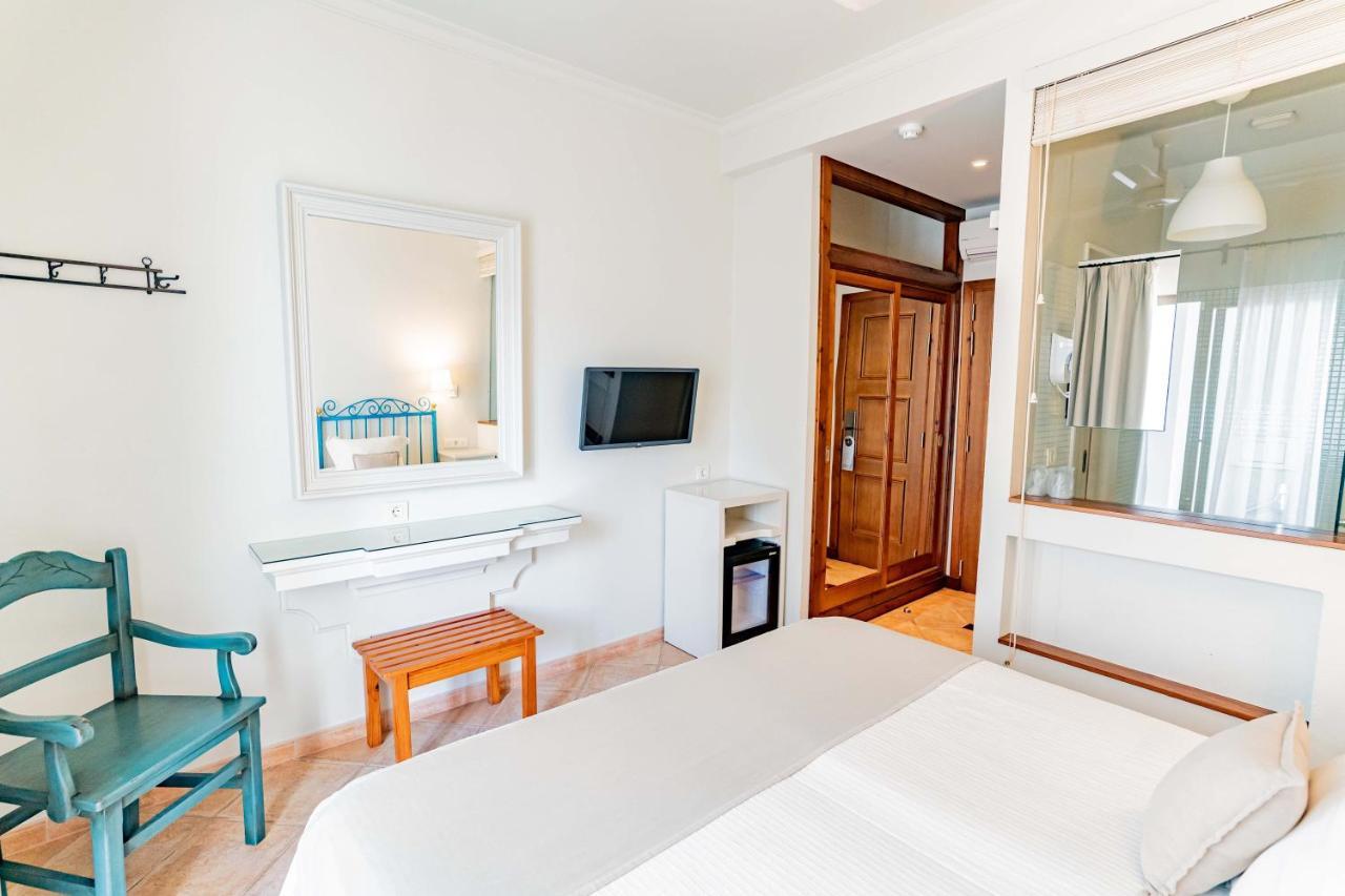 Hostal La Savina Dış mekan fotoğraf