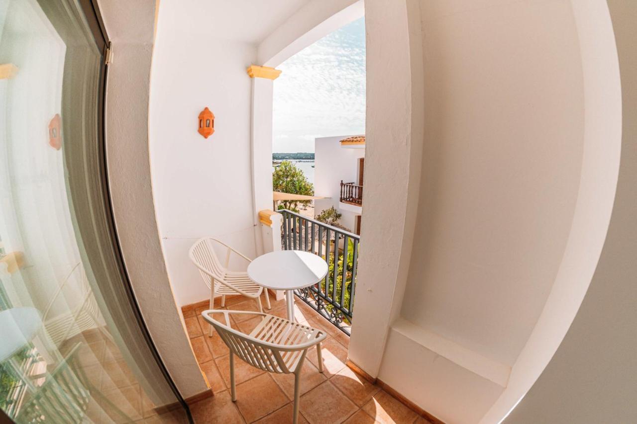 Hostal La Savina Dış mekan fotoğraf
