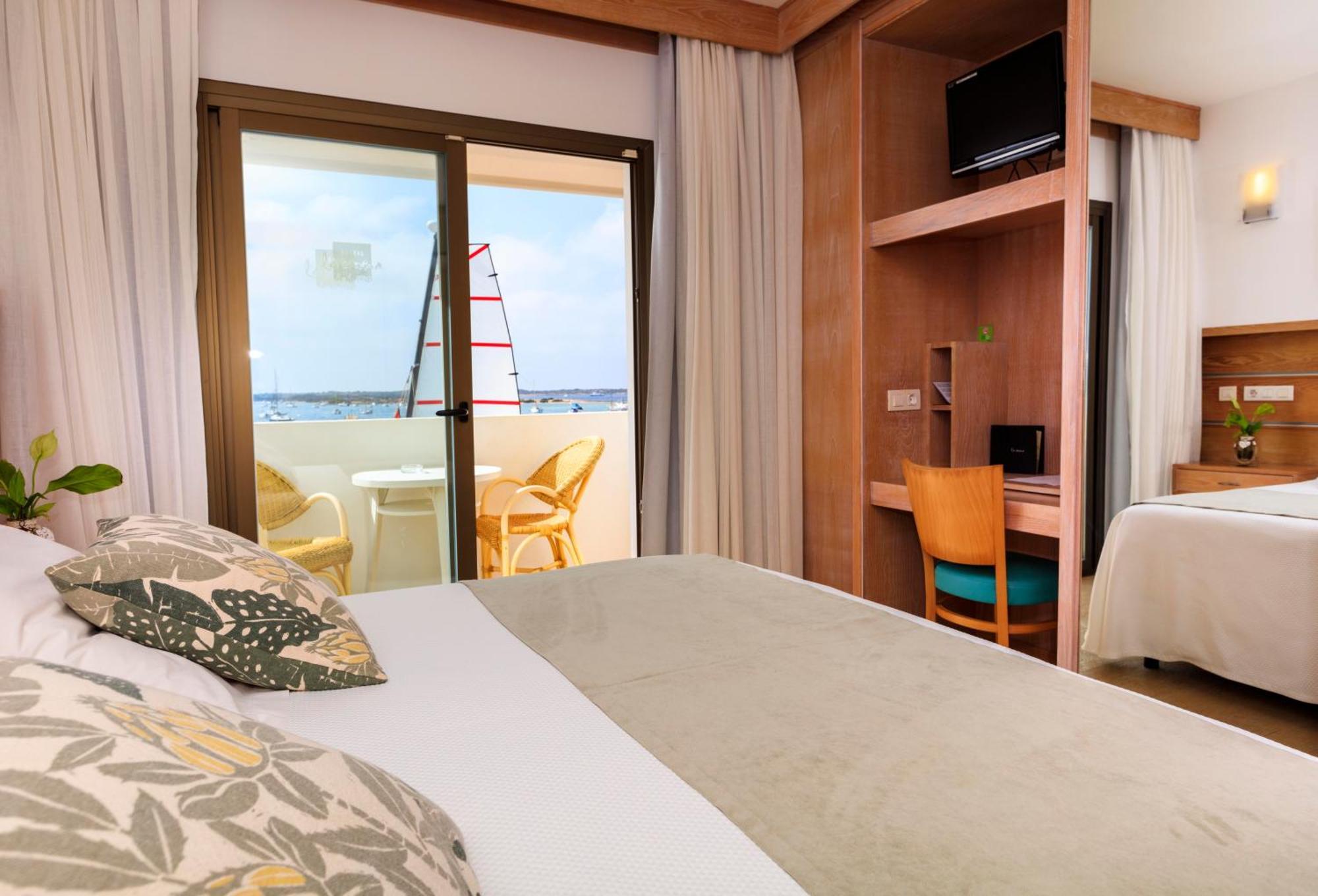 Hostal La Savina Oda fotoğraf